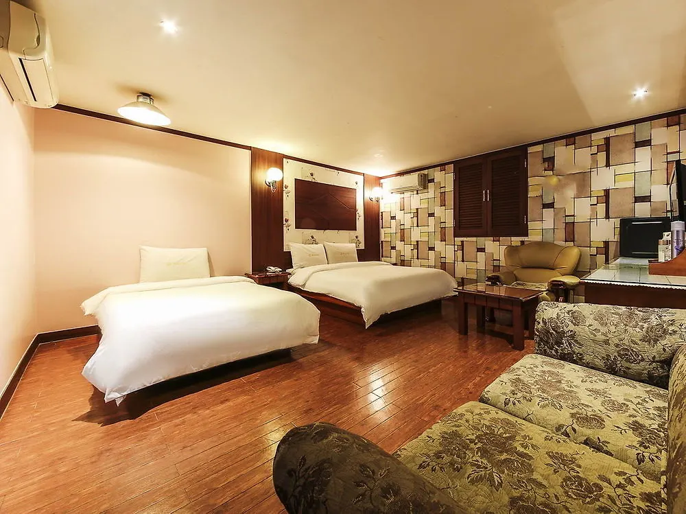 With Hotel Inchon